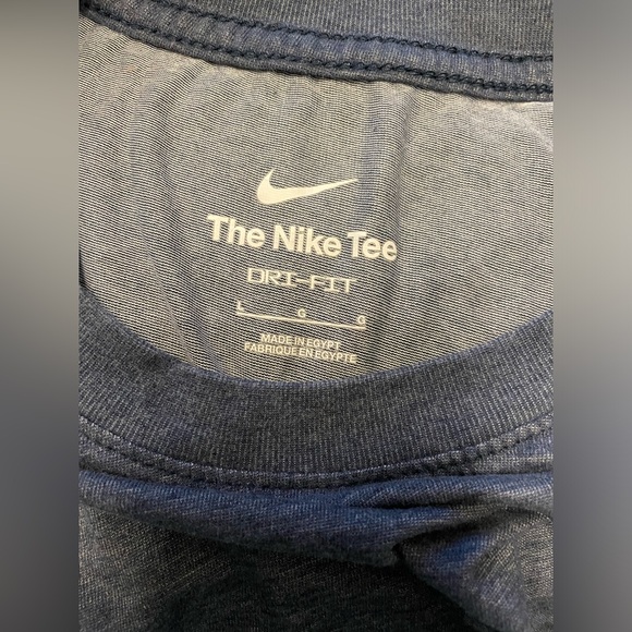 womens nike sports tshirt - Picture 3 of 6